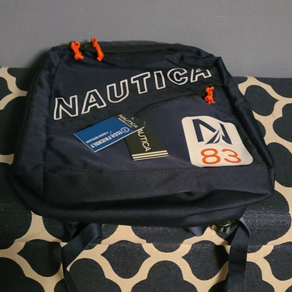 Backpack - Picture 4 of 5